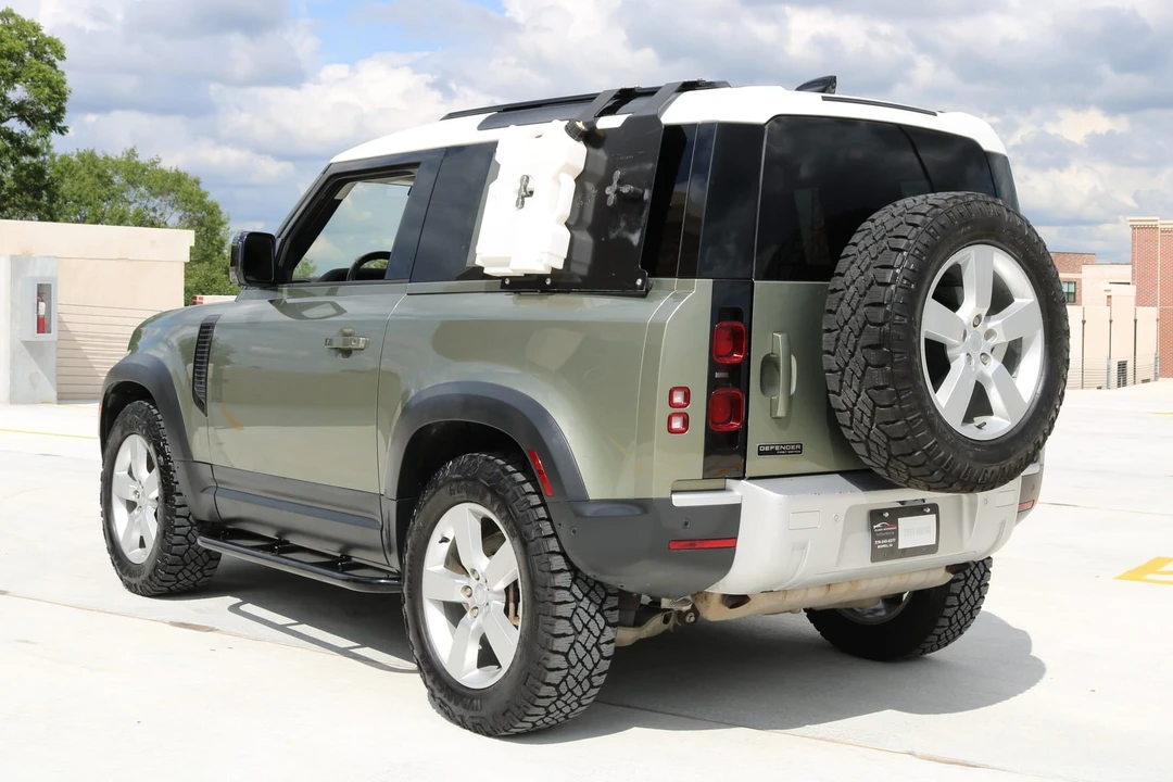 2021 Land Rover Defender L663 - Image 23 of 31