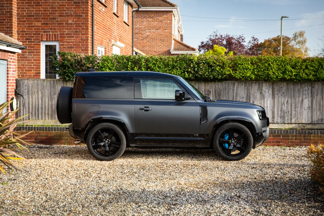 2021 Land Rover Defender 90 - Image 13 of 31