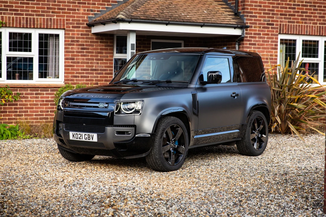 2021 Land Rover Defender 90 - Image 10 of 31