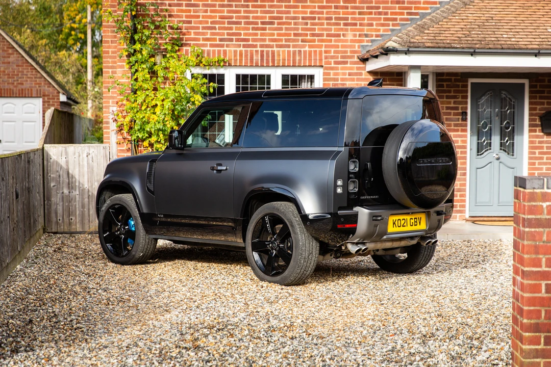 2021 Land Rover Defender 90 - Image 8 of 31