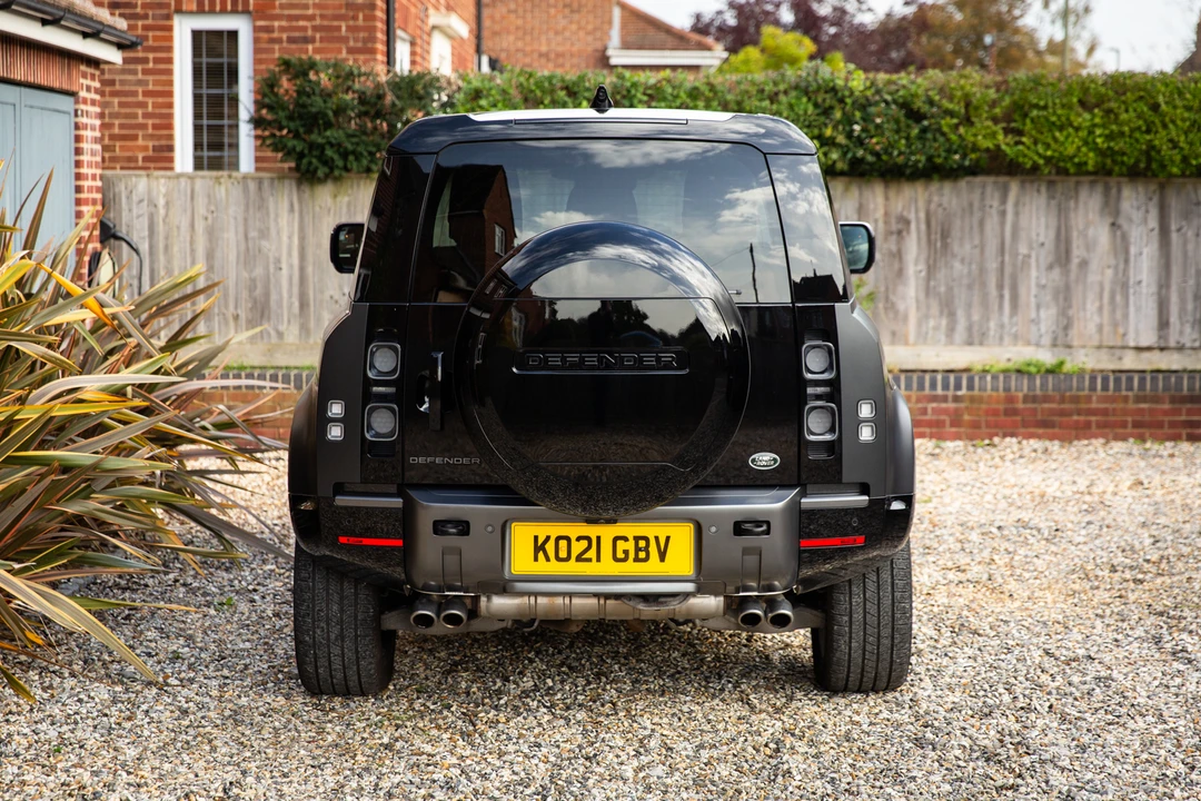 2021 Land Rover Defender 90 - Image 7 of 31