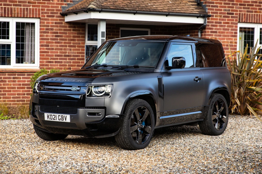 2021 Land Rover Defender 90 - Image 2 of 31