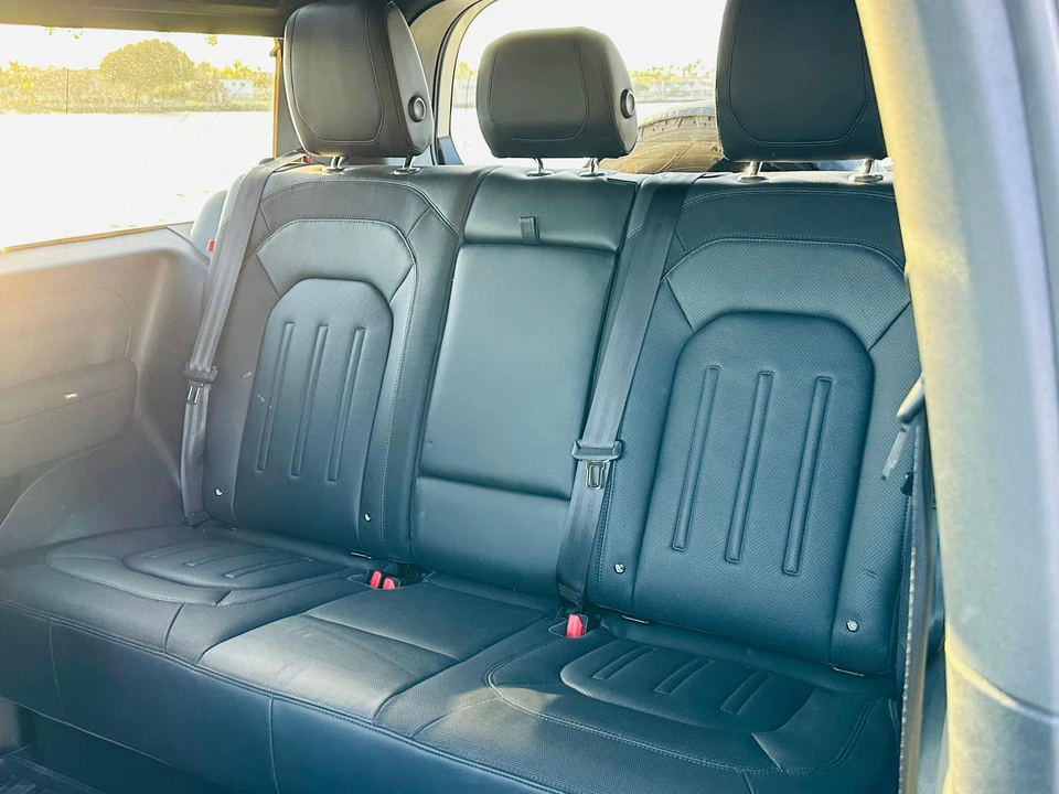 2021 Land Rover Defender L663 - Image 29 of 31