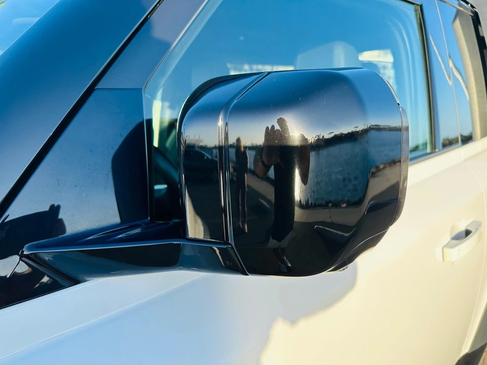 2021 Land Rover Defender L663 - Image 14 of 31