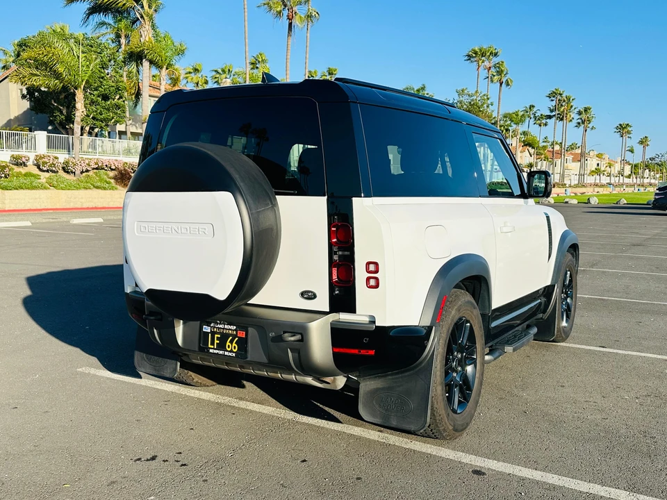 2021 Land Rover Defender L663 - Image 9 of 31