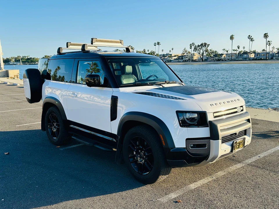 2021 Land Rover Defender L663 - Image 11 of 31