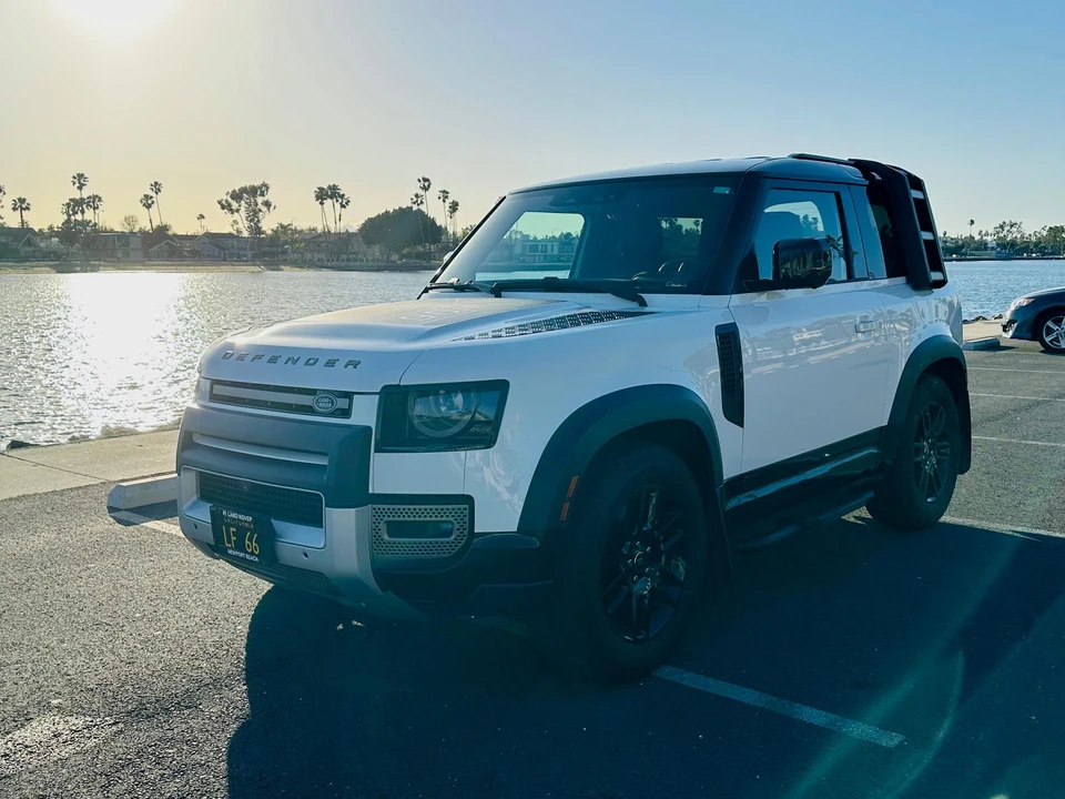2021 Land Rover Defender L663 - Image 8 of 31