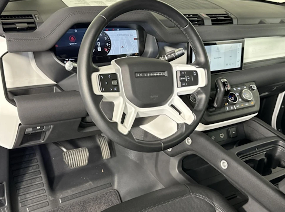 2021 Land Rover Defender L663 - Image 30 of 31