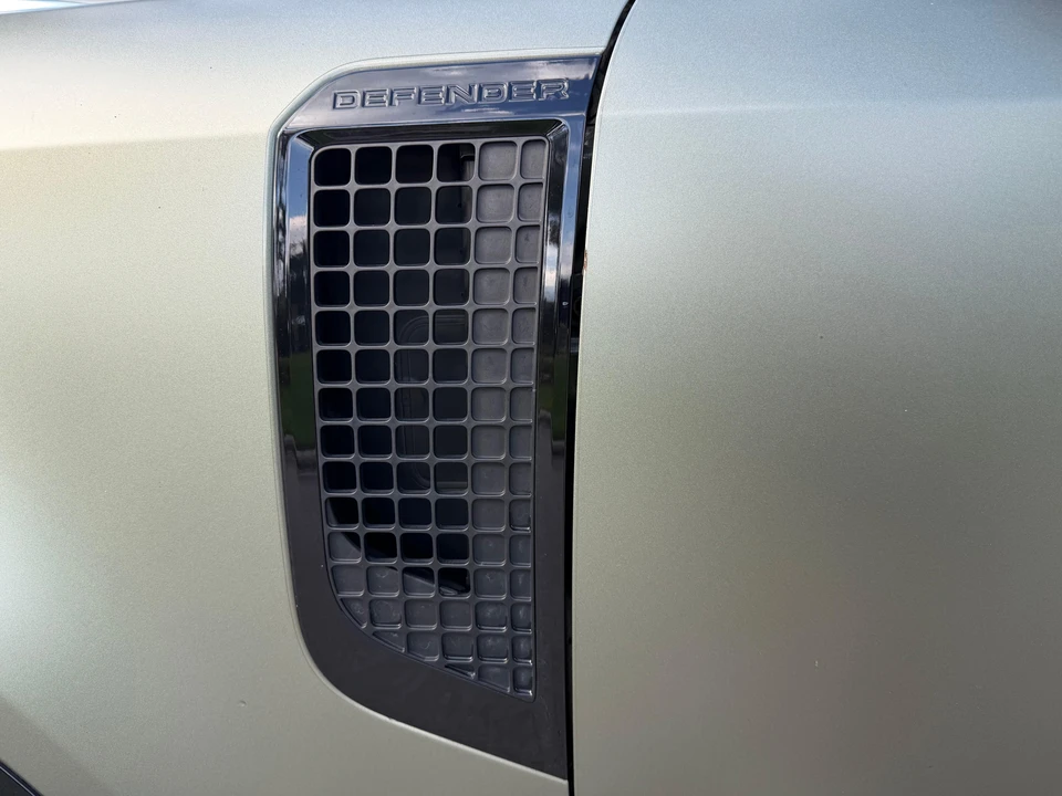 2021 Land Rover Defender 90 - Image 26 of 31