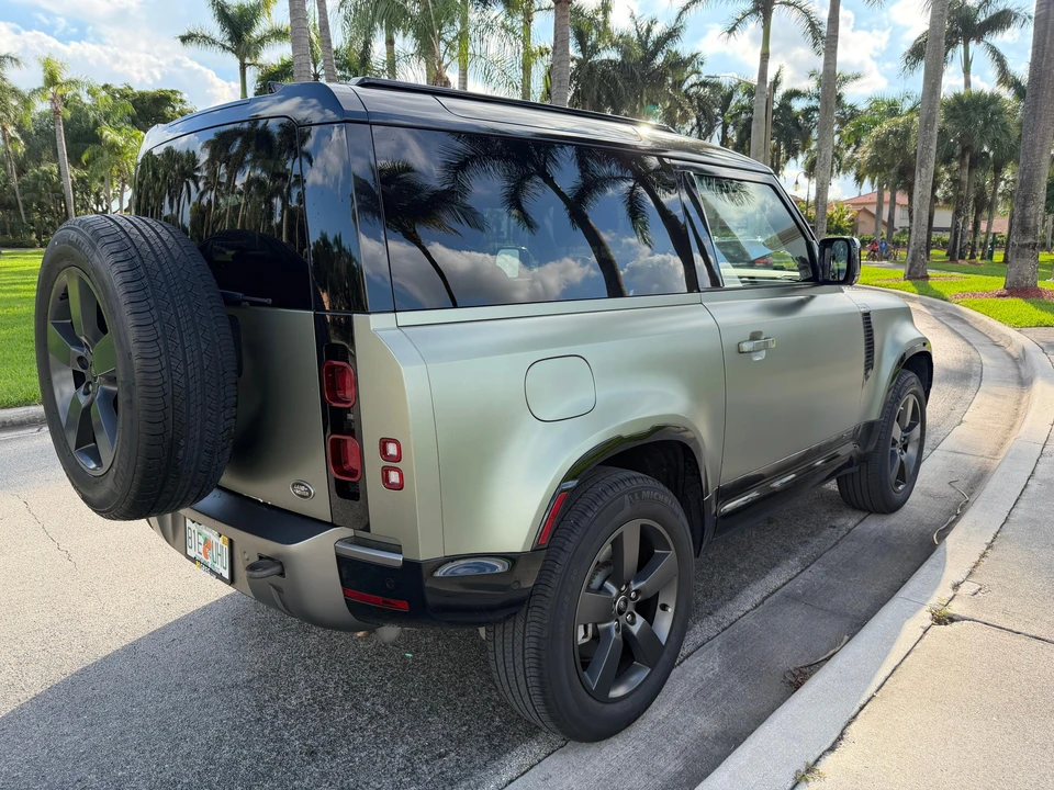 2021 Land Rover Defender 90 - Image 13 of 31