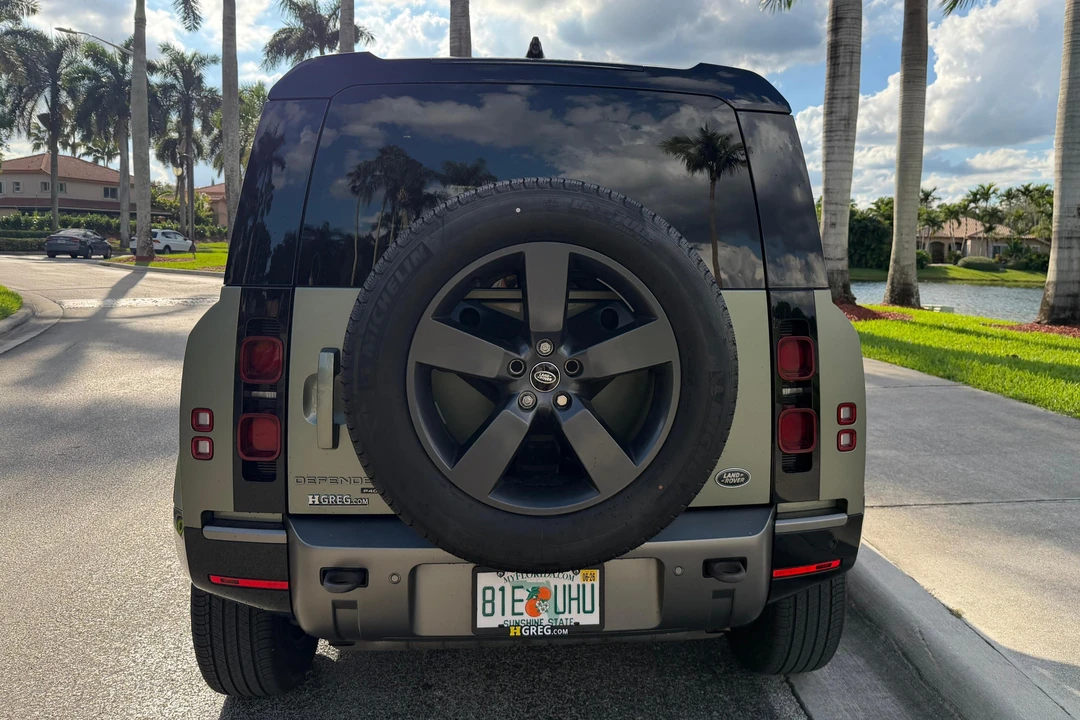 2021 Land Rover Defender 90 - Image 12 of 31