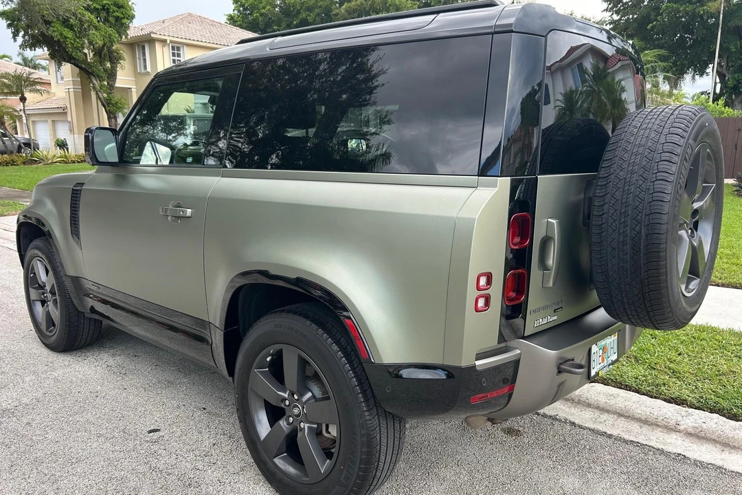 2021 Land Rover Defender 90 - Image 4 of 31