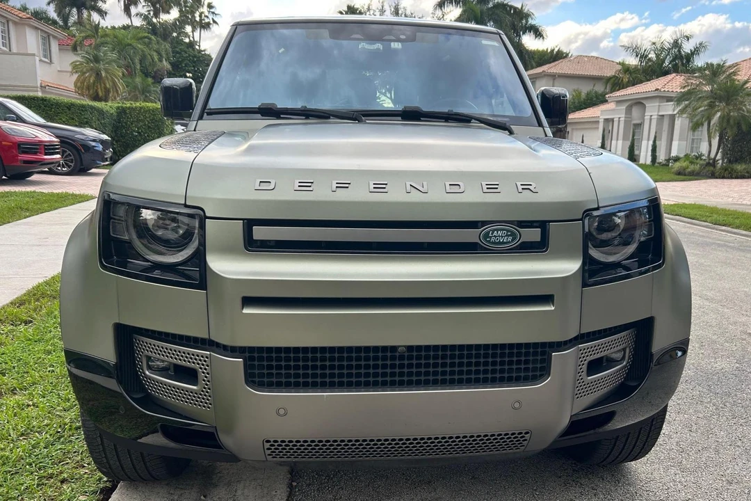 2021 Land Rover Defender 90 - Image 2 of 31