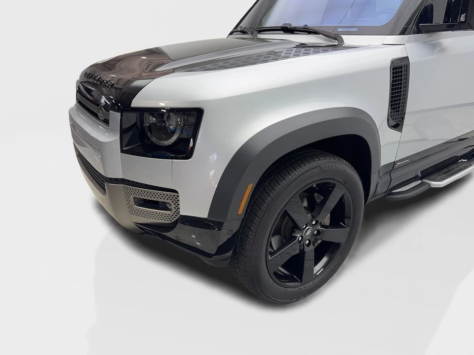 2021 Land Rover Defender 90 - Image 10 of 12