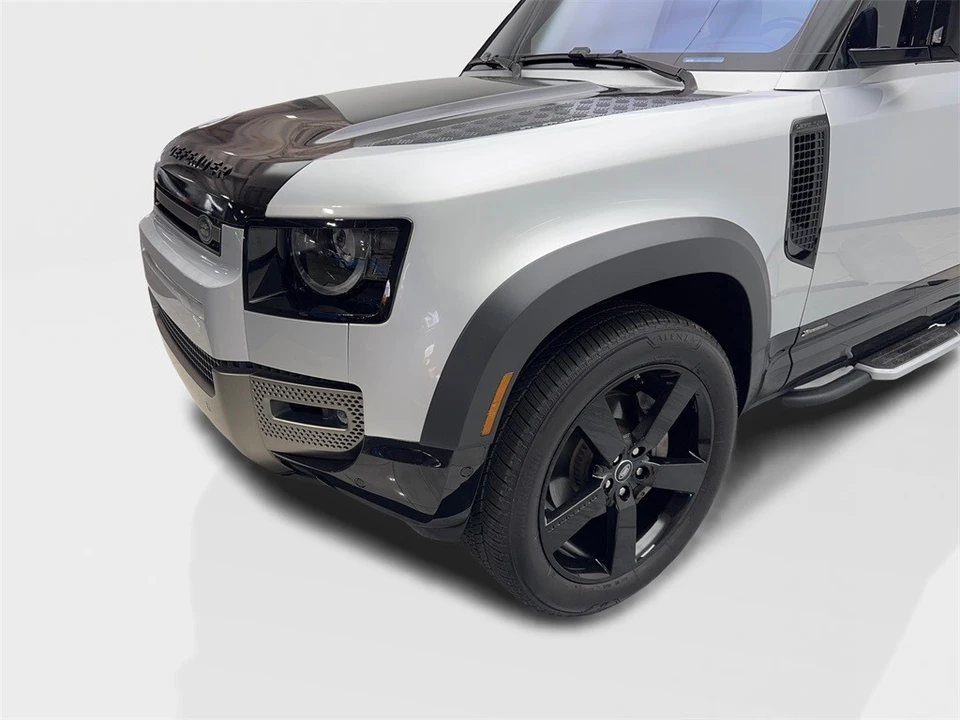 2021 Land Rover Defender 90 - Image 10 of 12