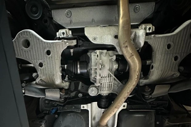 2021 Land Rover Defender 90 - Image 7 of 7