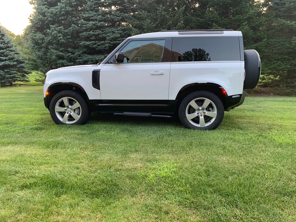 2021 Land Rover Defender L663 - Image 5 of 31