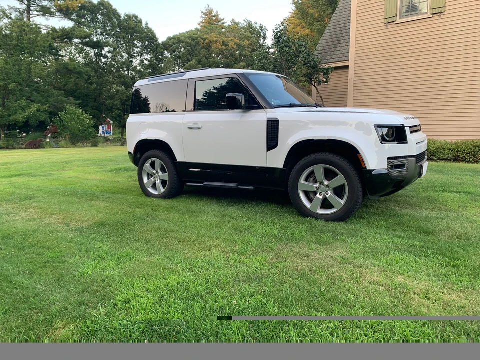 2021 Land Rover Defender L663 - Image 2 of 31