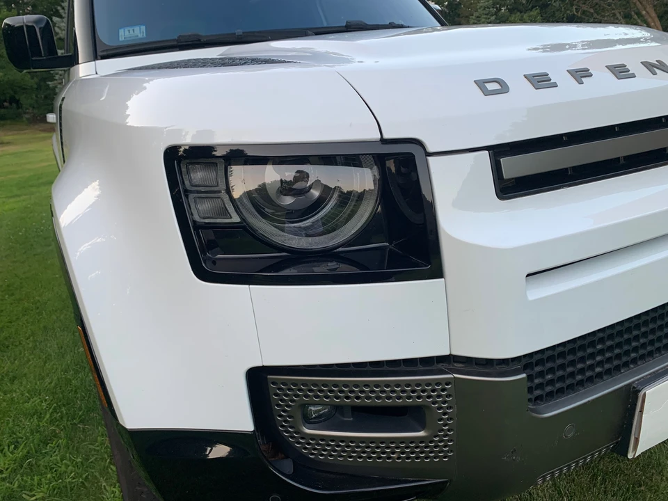 2021 Land Rover Defender L663 - Image 11 of 31