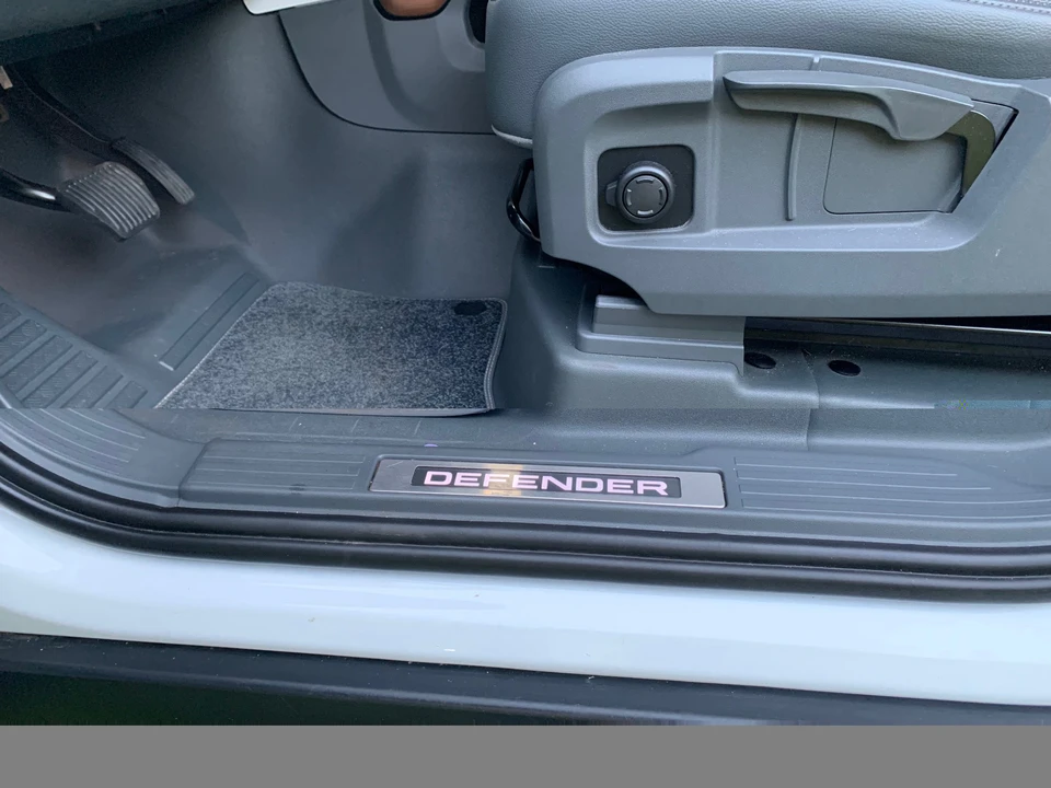 2021 Land Rover Defender L663 - Image 22 of 31