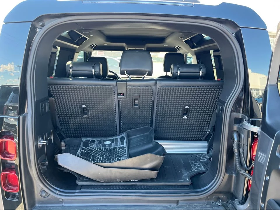 2021 Land Rover Defender L663 - Image 8 of 14