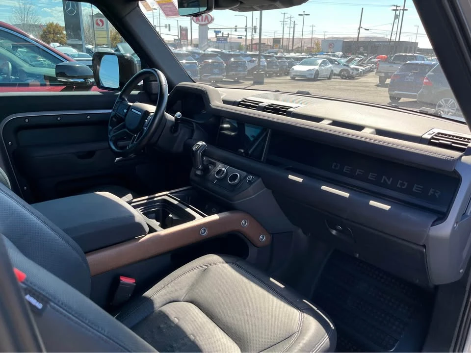 2021 Land Rover Defender L663 - Image 11 of 14