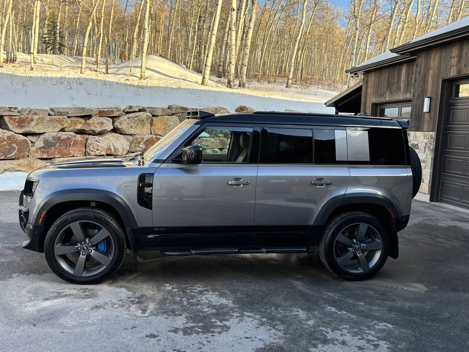 2021 Land Rover Defender L663 - Image 3 of 24