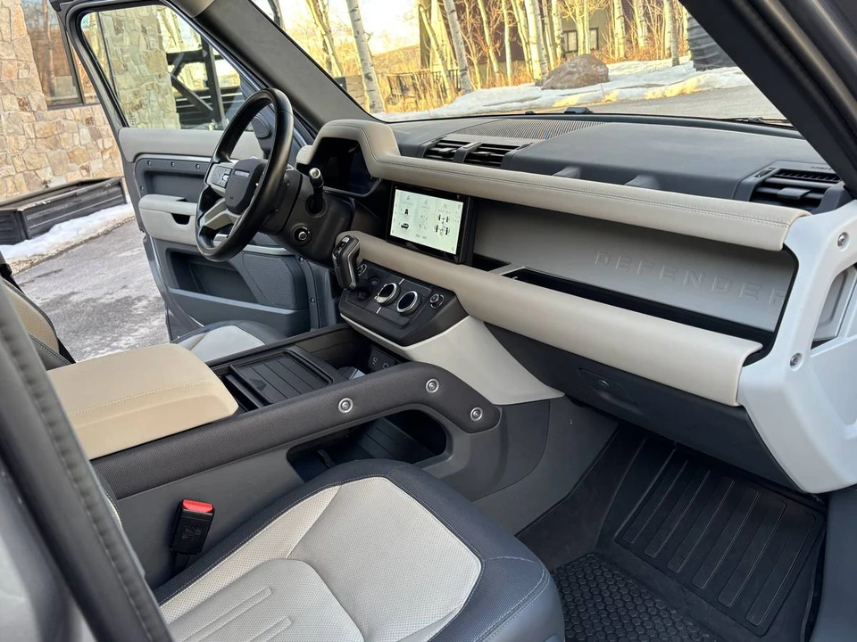2021 Land Rover Defender L663 - Image 20 of 24