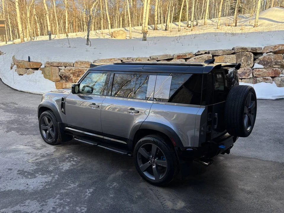 2021 Land Rover Defender L663 - Image 4 of 24
