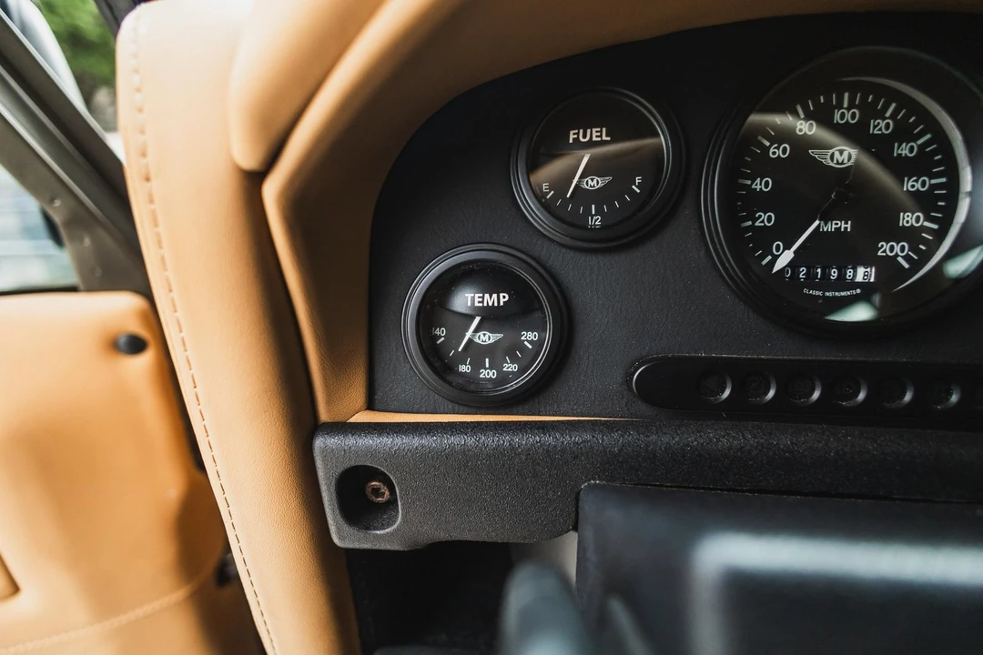 2021 Land Rover Defender L663 - Image 28 of 31