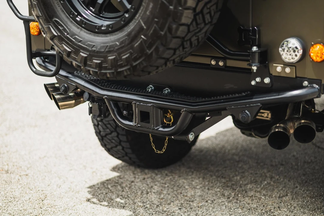 2021 Land Rover Defender L663 - Image 13 of 31