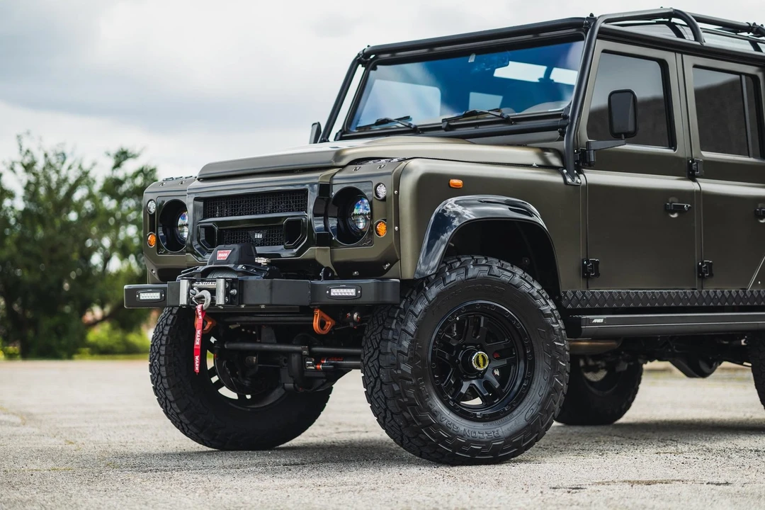 2021 Land Rover Defender L663 - Image 3 of 31