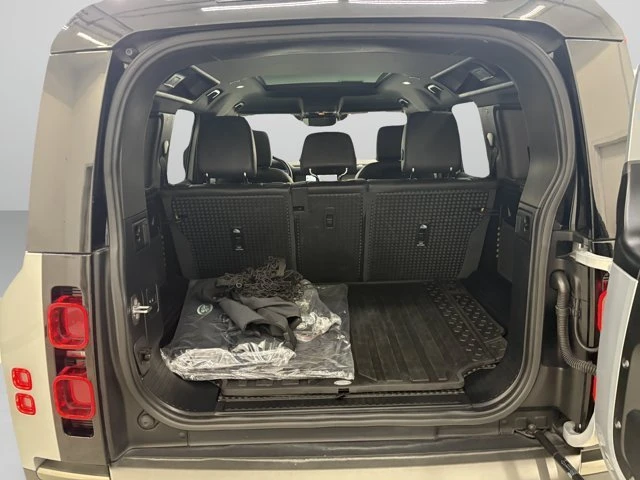 2021 Land Rover Defender L663 - Image 7 of 20
