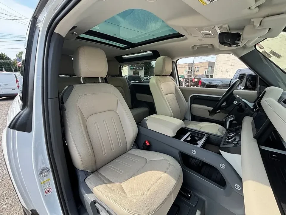 2021 Land Rover Defender L663 - Image 12 of 18