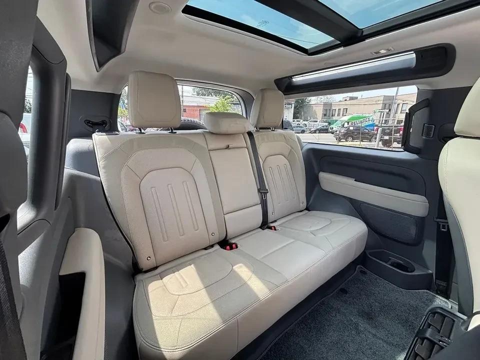 2021 Land Rover Defender L663 - Image 14 of 18