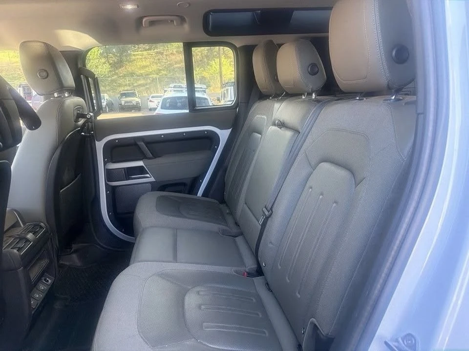 2021 Land Rover Defender L663 - Image 5 of 5