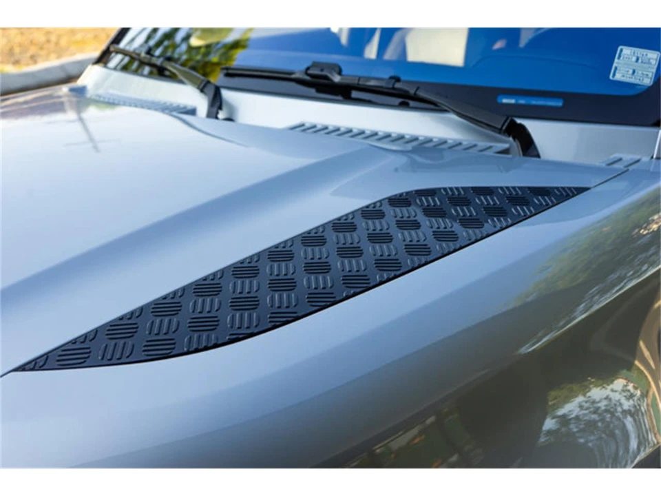 2021 Land Rover Defender L663 - Image 17 of 31