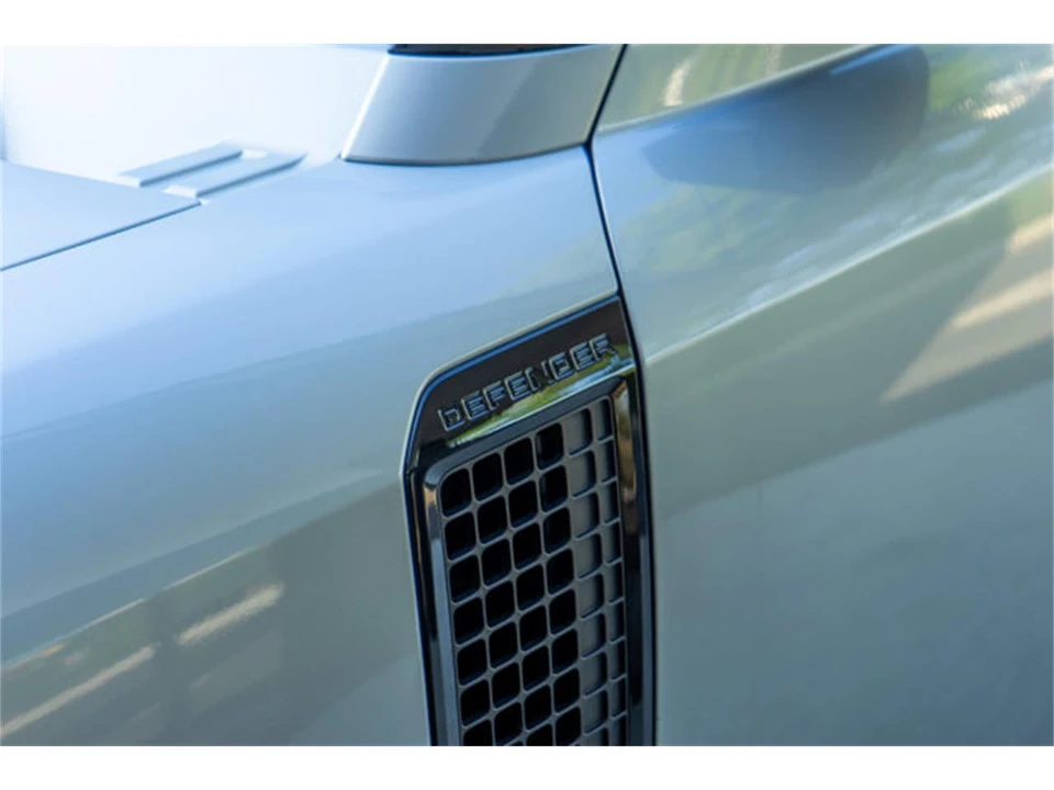 2021 Land Rover Defender L663 - Image 18 of 31