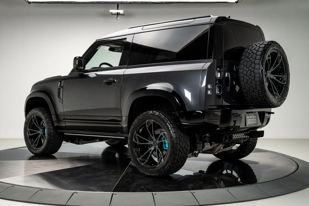 2021 Land Rover Defender L663 - Image 28 of 31