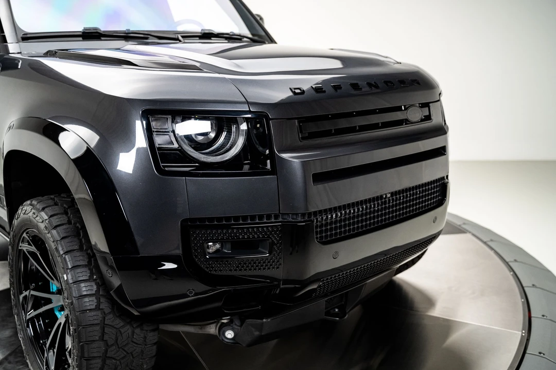 2021 Land Rover Defender L663 - Image 10 of 31