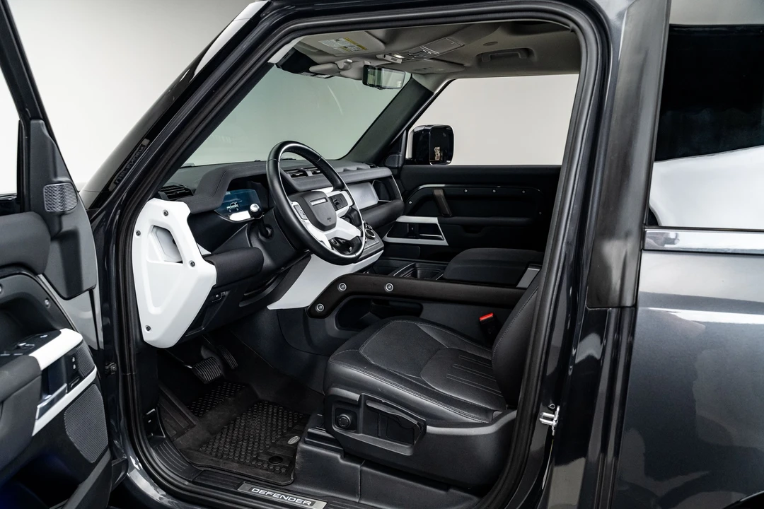 2021 Land Rover Defender L663 - Image 4 of 31