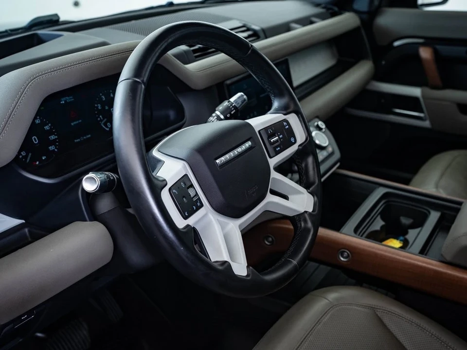 2021 Land Rover Defender L663 - Image 19 of 21