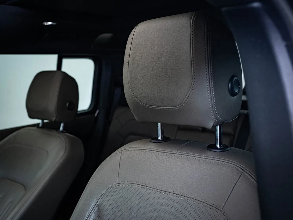 2021 Land Rover Defender L663 - Image 20 of 21