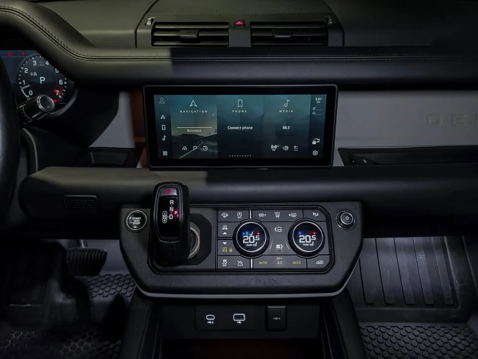 2021 Land Rover Defender L663 - Image 16 of 19