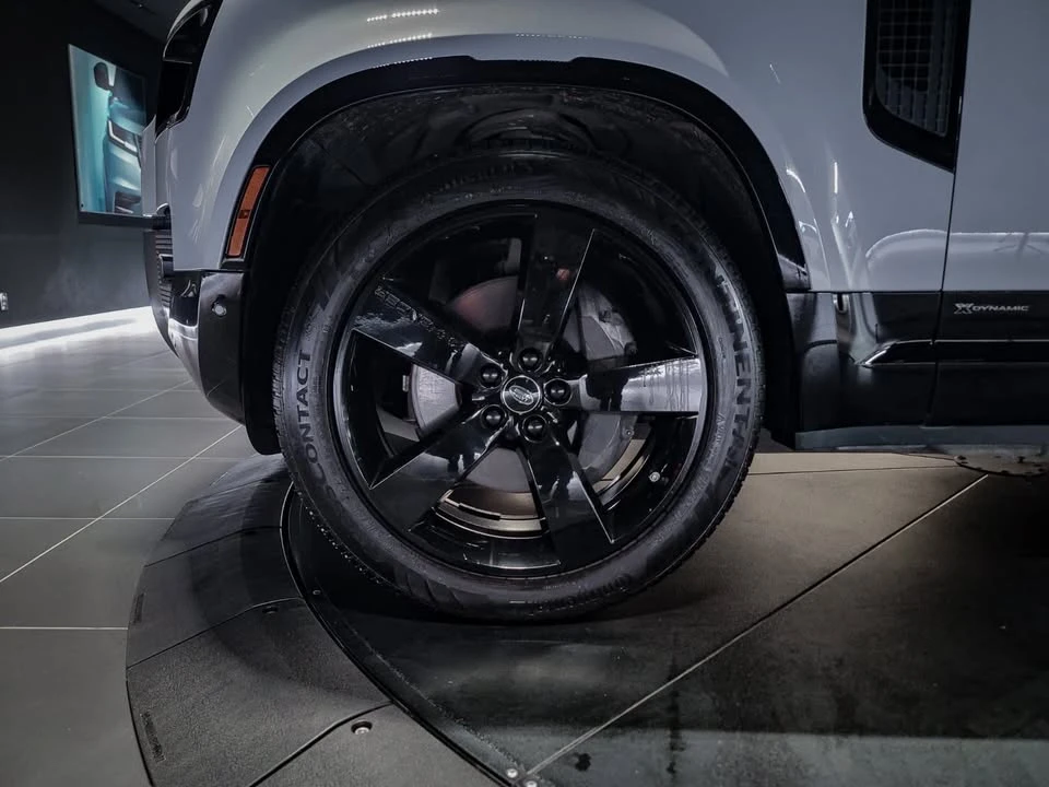 2021 Land Rover Defender L663 - Image 9 of 19