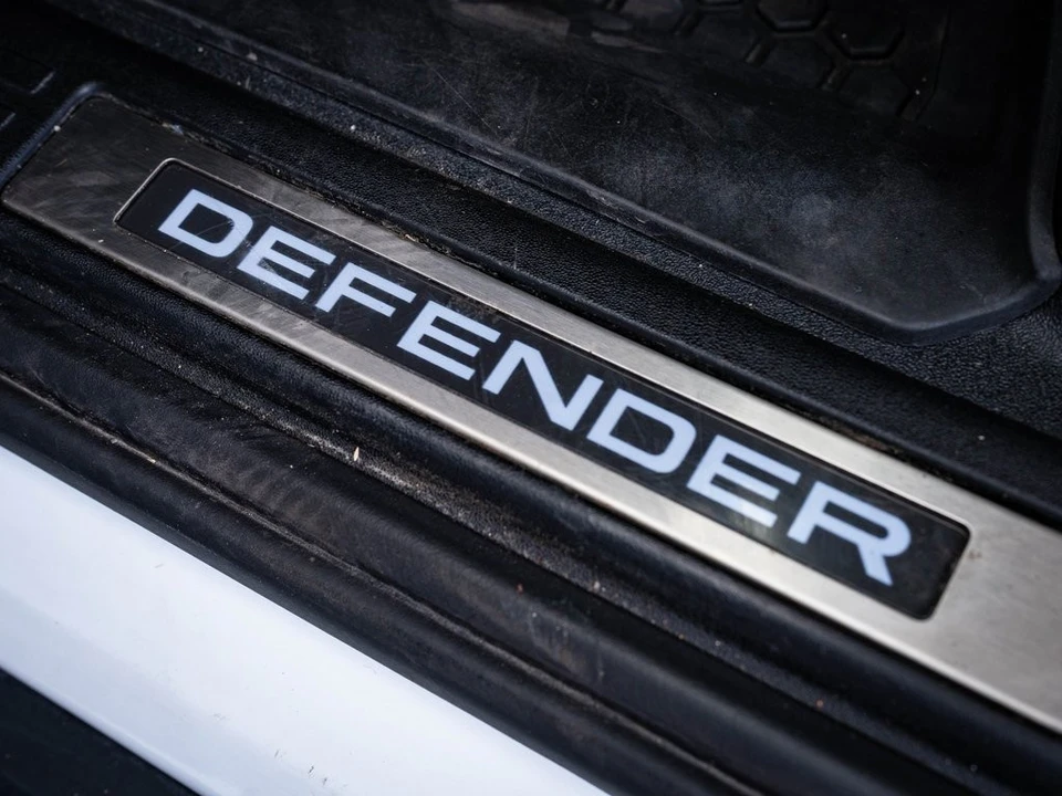 2021 Land Rover Defender L663 - Image 19 of 21