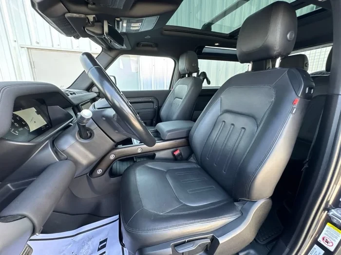 2021 Land Rover Defender L663 - Image 9 of 16