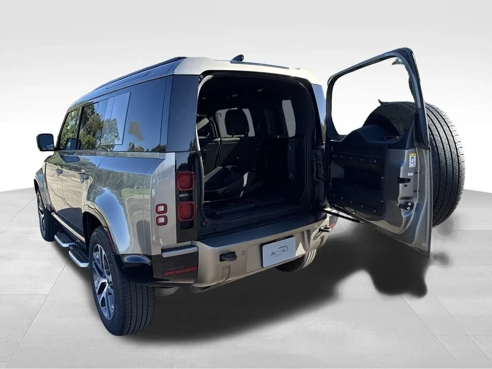 2021 Land Rover Defender L663 - Image 9 of 12