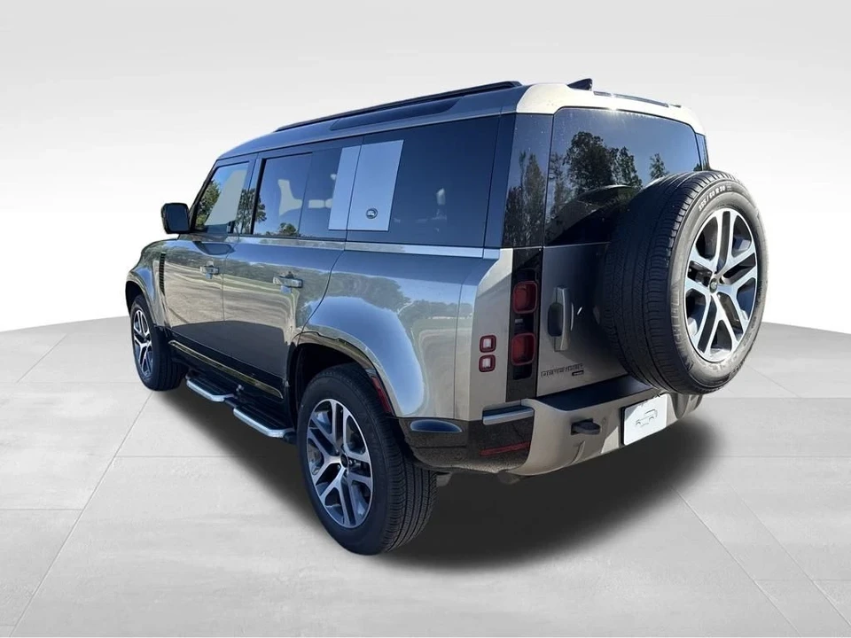 2021 Land Rover Defender L663 - Image 3 of 12