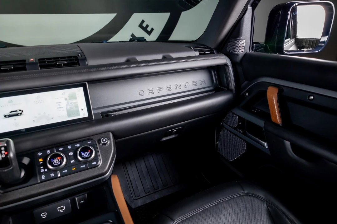2021 Land Rover Defender L663 - Image 8 of 12